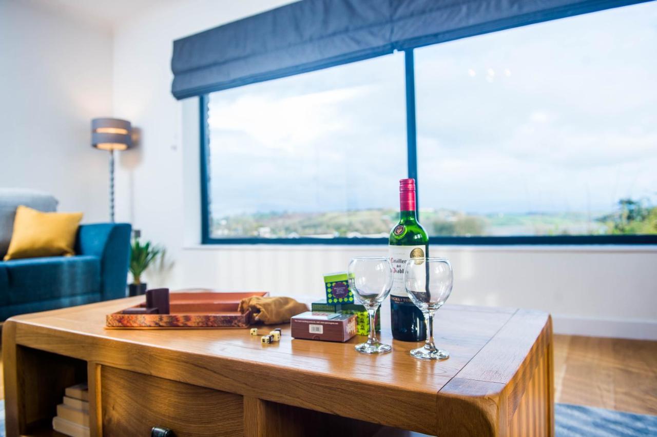 לאורן York Lodge- Spacious 3 Bed Bungalow With Wonderful Estuary Views מראה חיצוני תמונה