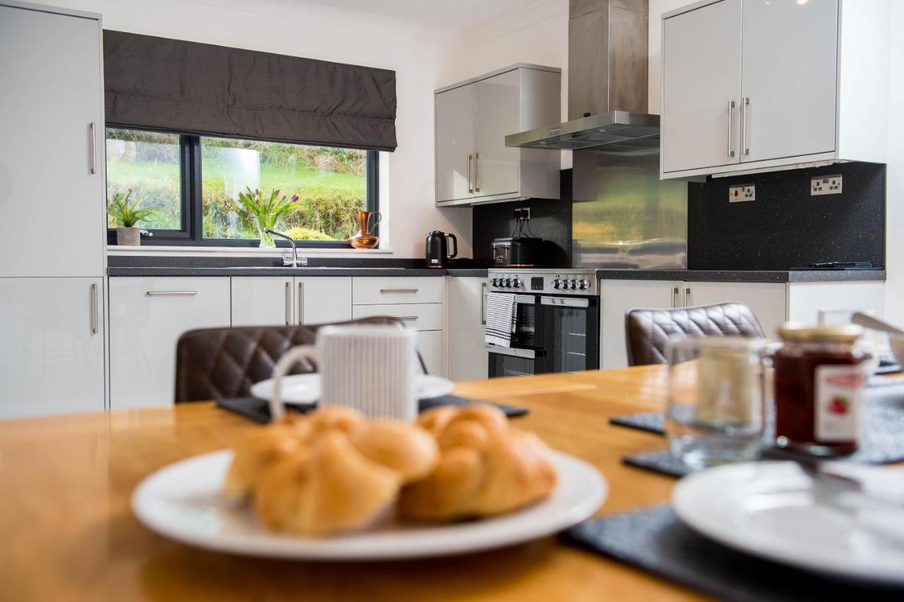 לאורן York Lodge- Spacious 3 Bed Bungalow With Wonderful Estuary Views מראה חיצוני תמונה